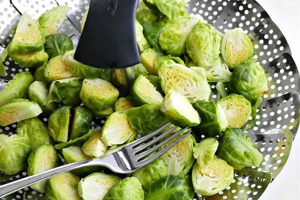 How To Steam Brussel Sprouts? - Vegetarians Eat