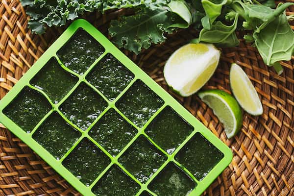 How To Freeze Kale For Smoothies - Vegetarians Eat